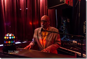 10421120_305734789633883_2374550489768870214_n