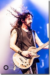 15805484522_014014740c_z