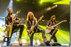 23068198095_e05e08886e_z